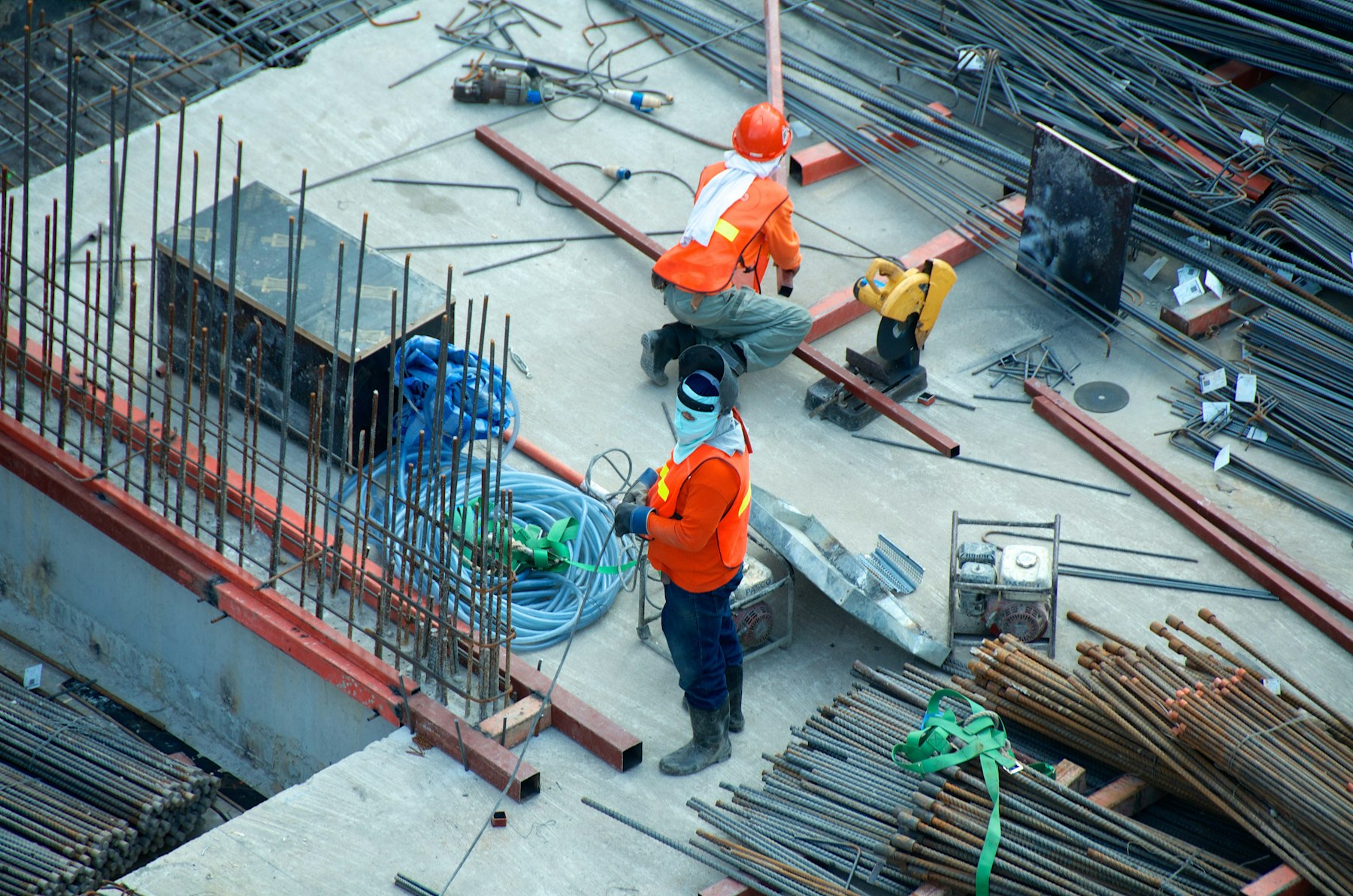 Structural rebar work on an active site